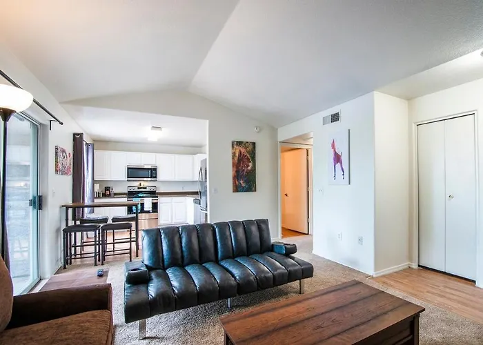 213- 2br In Coolidge, Az W Heated Pool, Gym Apartment