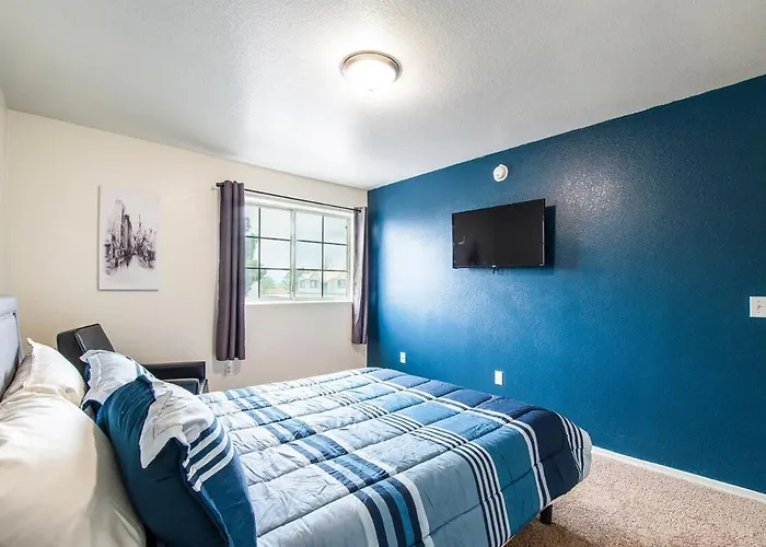 213- 2br In Coolidge, Az W Heated Pool, Gym *